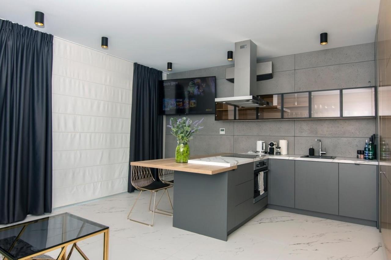 El Apartments - Aries Познан Екстериор снимка